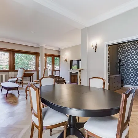 Bmga L Chic And Charm 3bdr Apt In Coppede District Apartment Rome